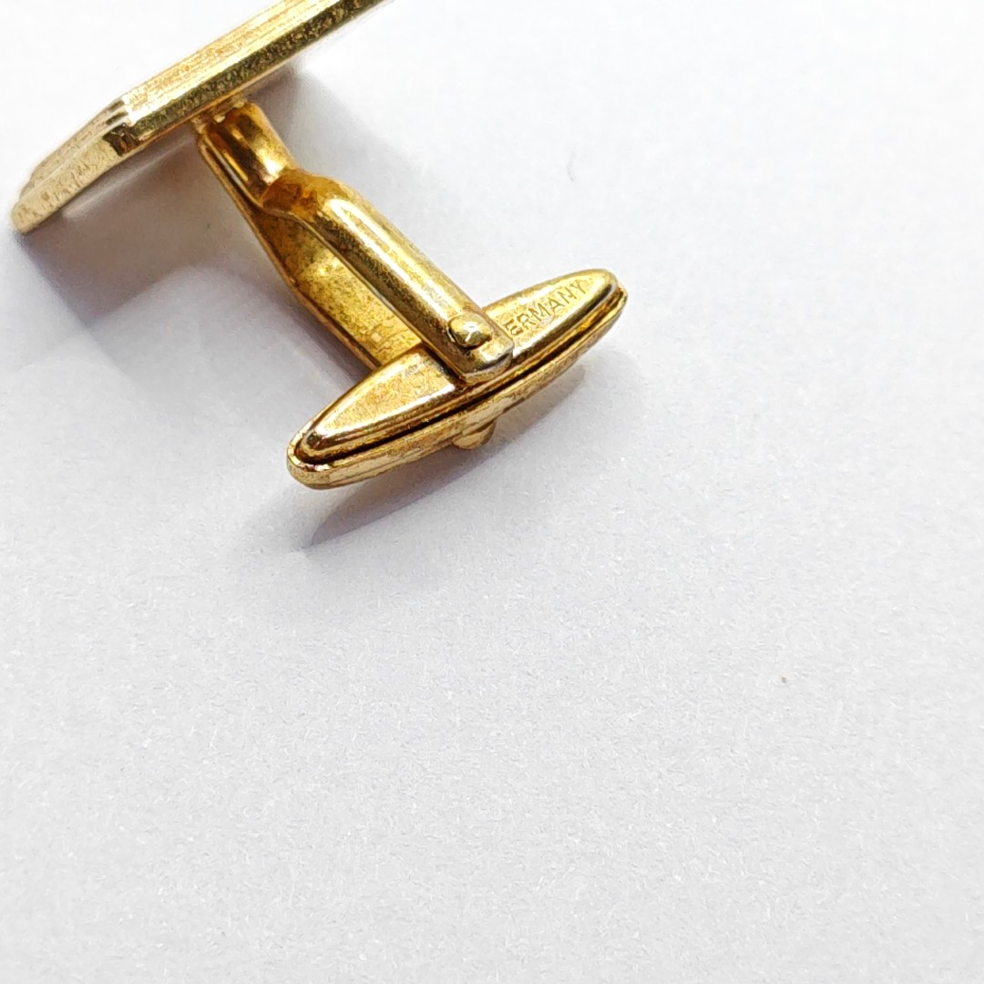 Gold Metal Cufflink
