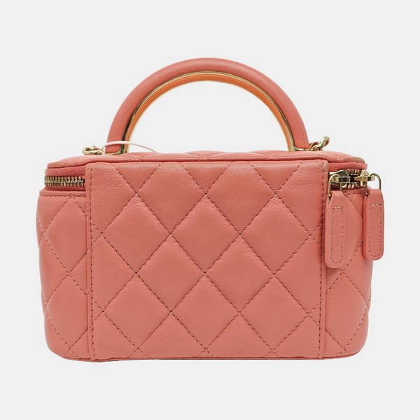 VANITY CASE Small Quilted Lambskin Pink