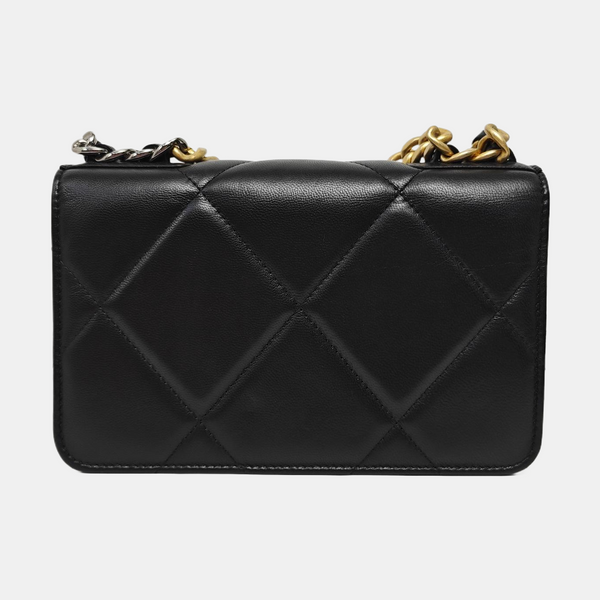 CHANEL 19 WOC Quilted Lambskin Black