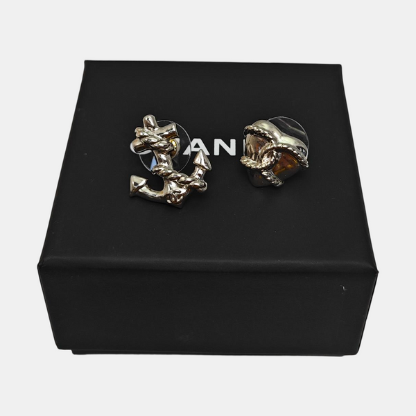 Metal Silver Stud Earrings