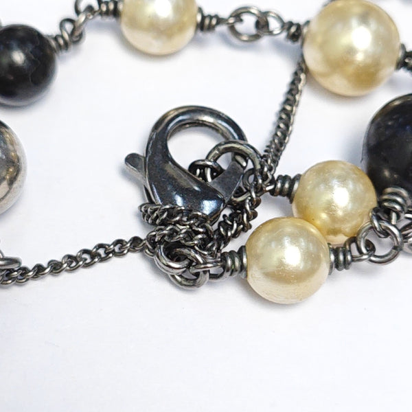 Faux Pearl White Necklace