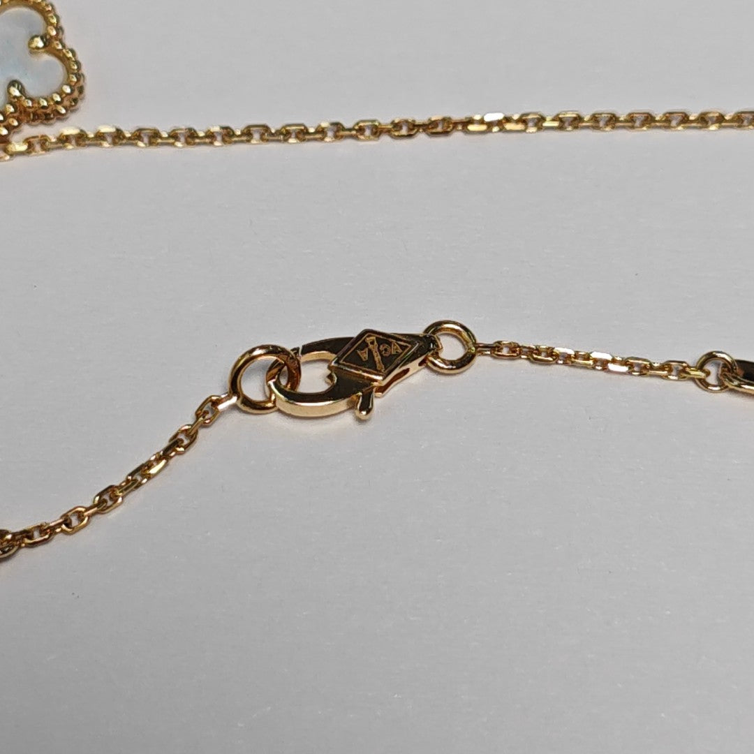 Sweet Alhambra 18k Gold Necklace