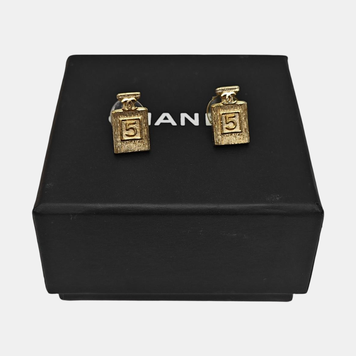 Metal Gold Stud Earrings