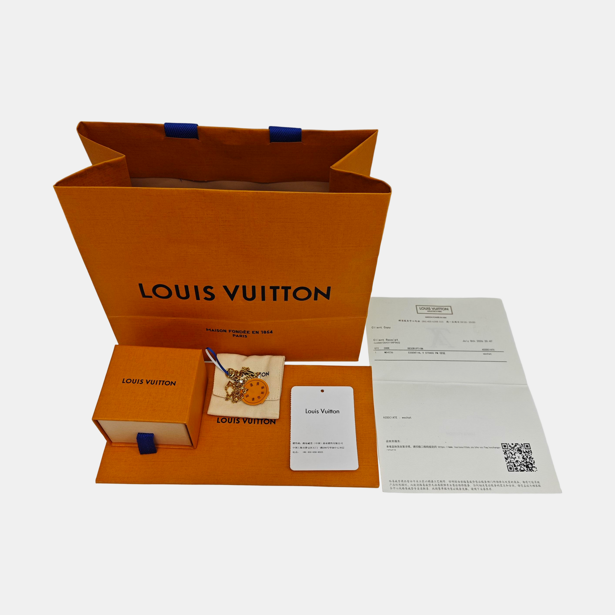 LV &amp; ME Metal Gold Necklace