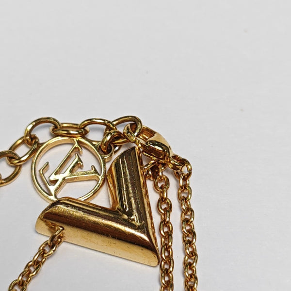 ESSENTIAL V Metal Gold Bracelet