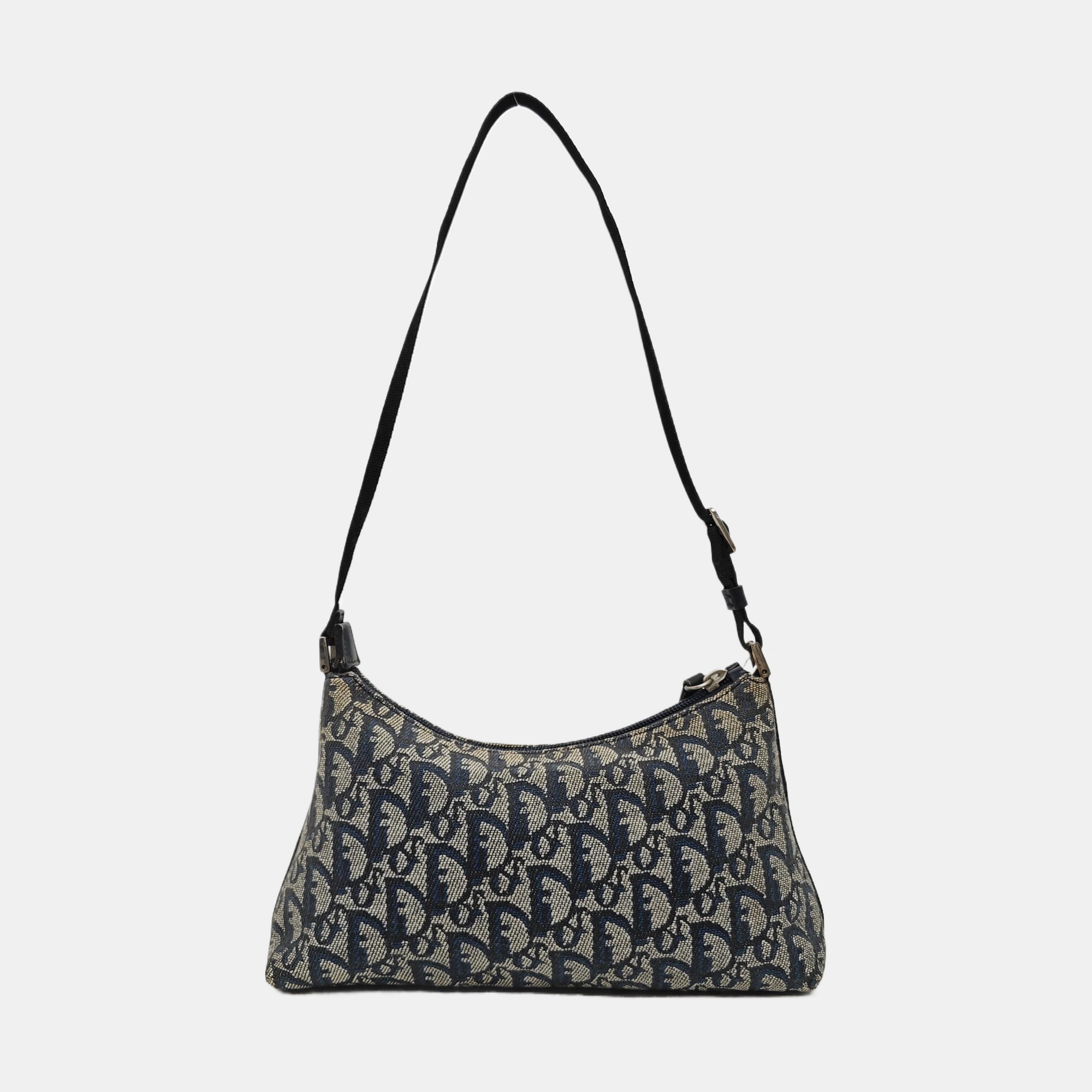 Oblique Canvas Top Handle Bag Black