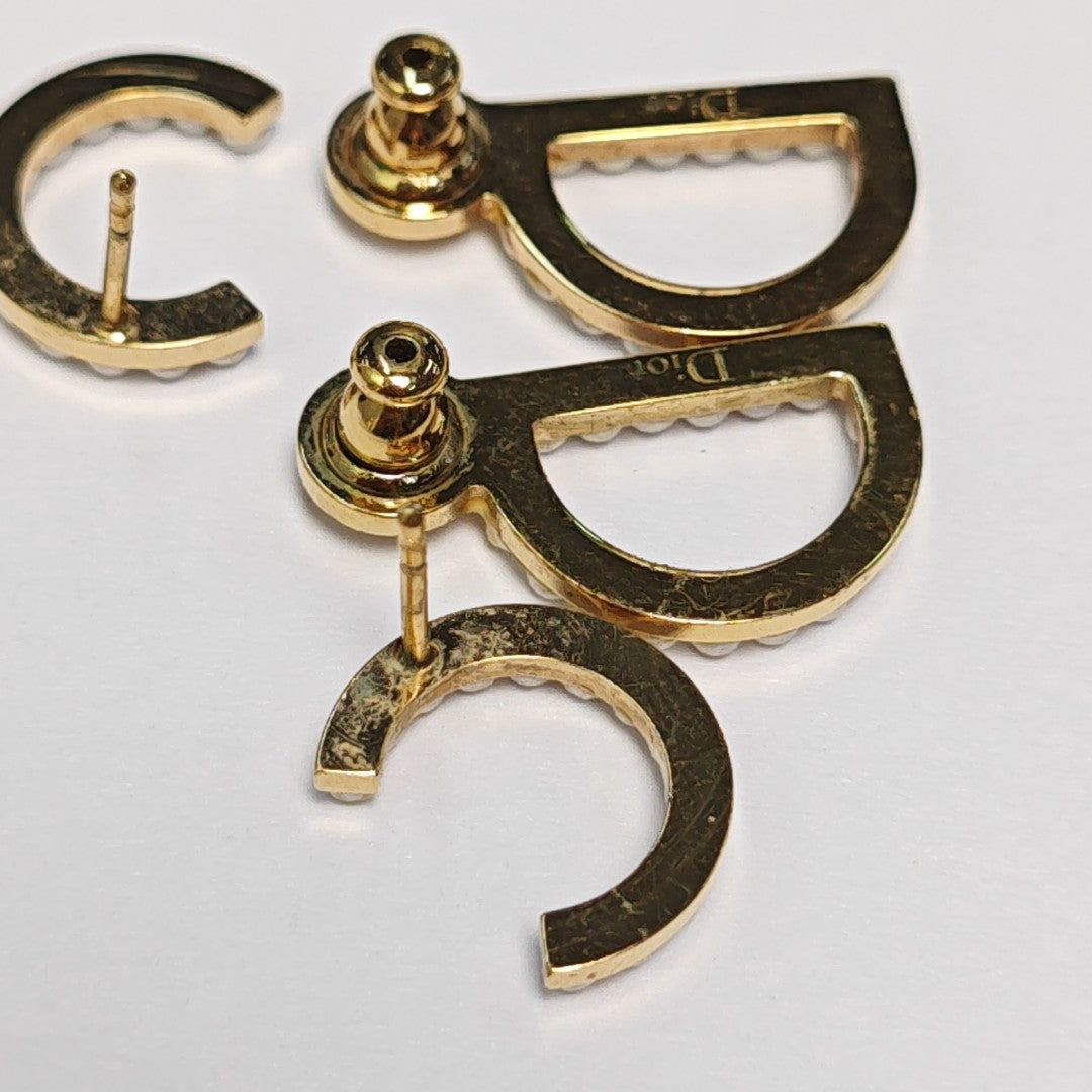 CD Lock Metal Gold Stud Earrings