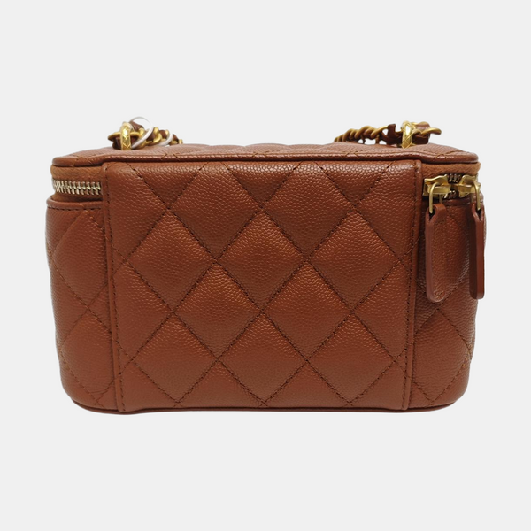 VANITY CASE Medium Quilted Grained Calfskin Brown