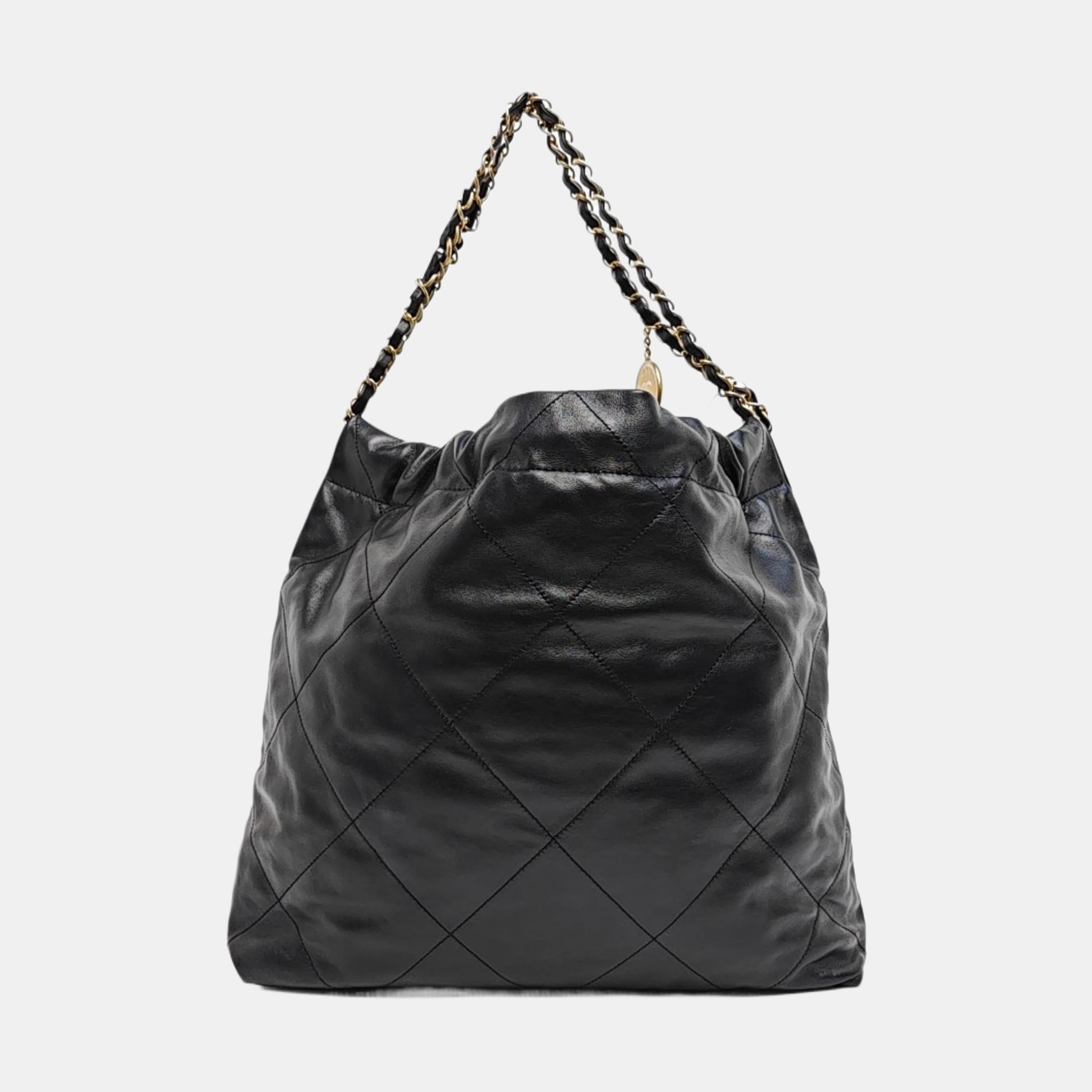 CHANEL 22 Medium Quilted Calfskin Black