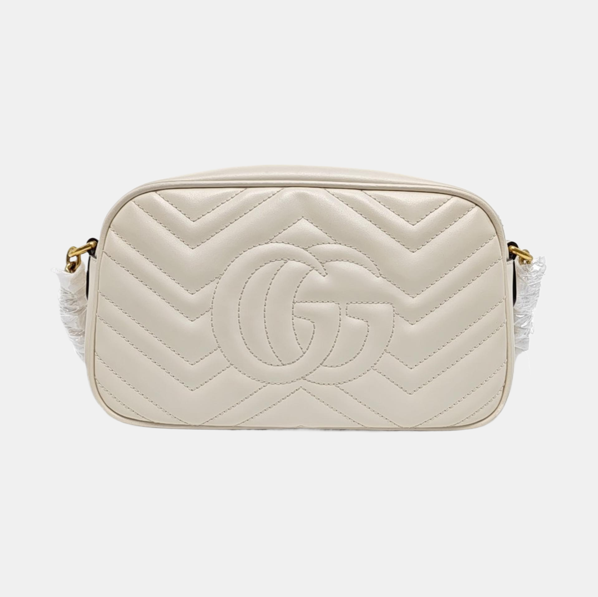 Authenticated pre-owned  GG Marmont Small Quilted Calfskin White - Shoulder Bag at Looply
