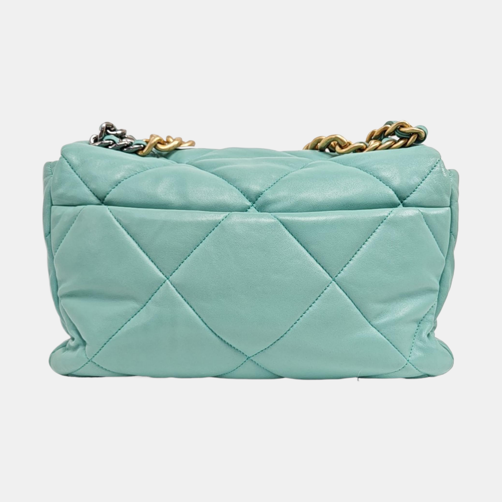 CHANEL 19 Large Quilted Lambskin Green