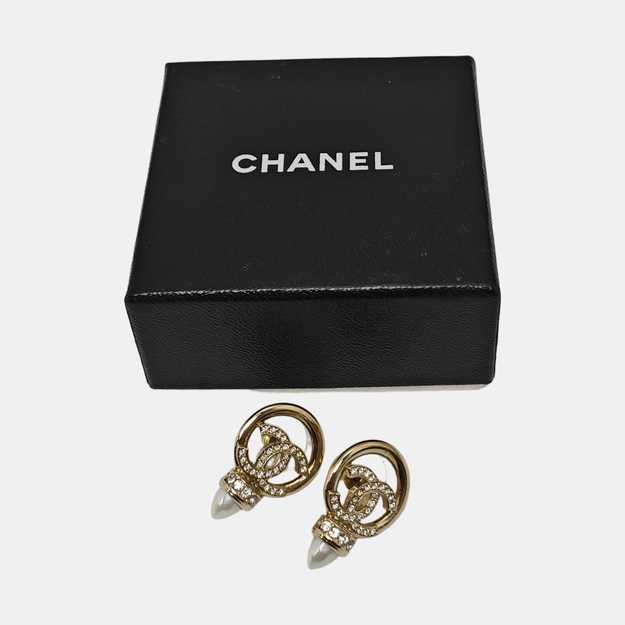 Metal Gold Stud Earrings