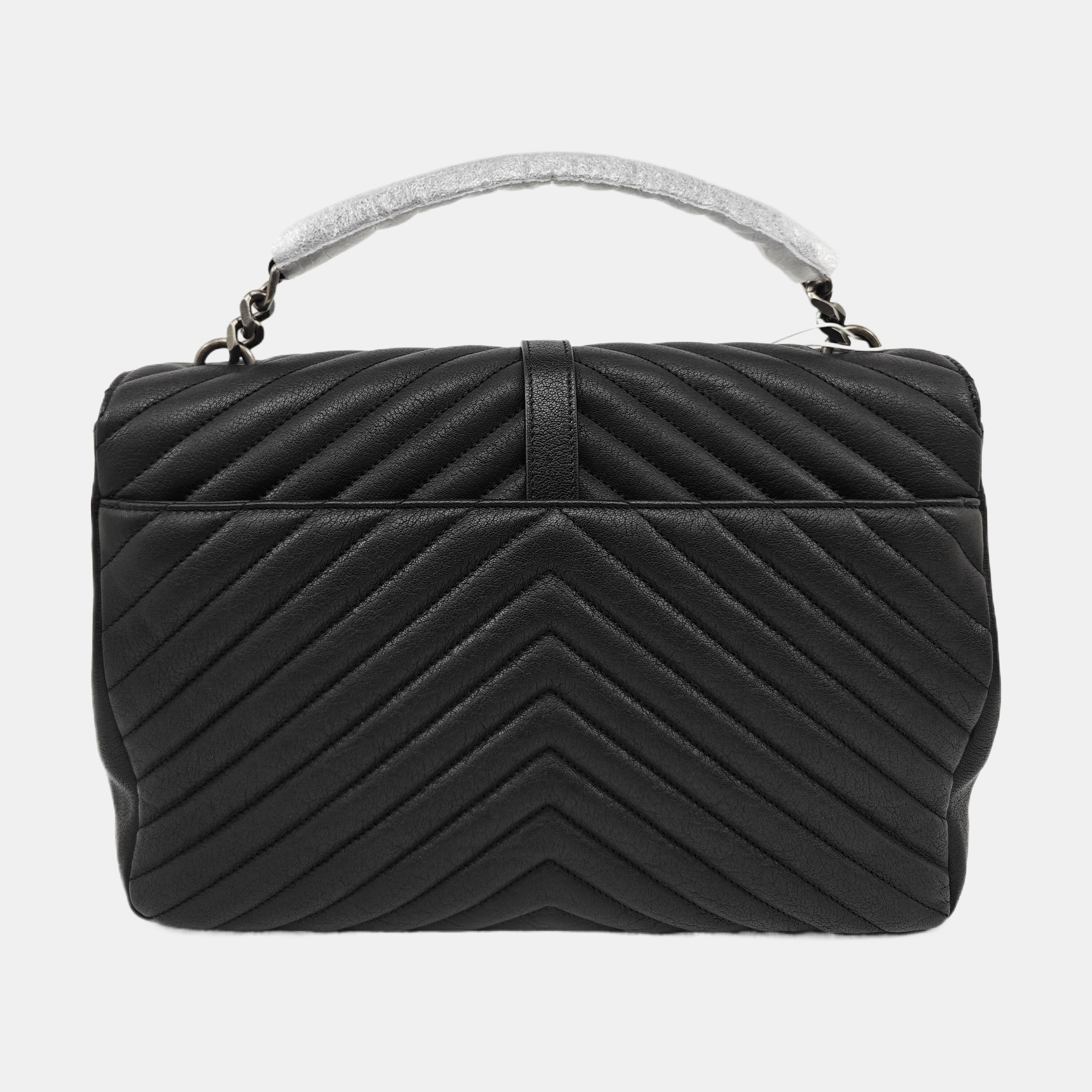 COLLEGE Chevron Lambskin Black