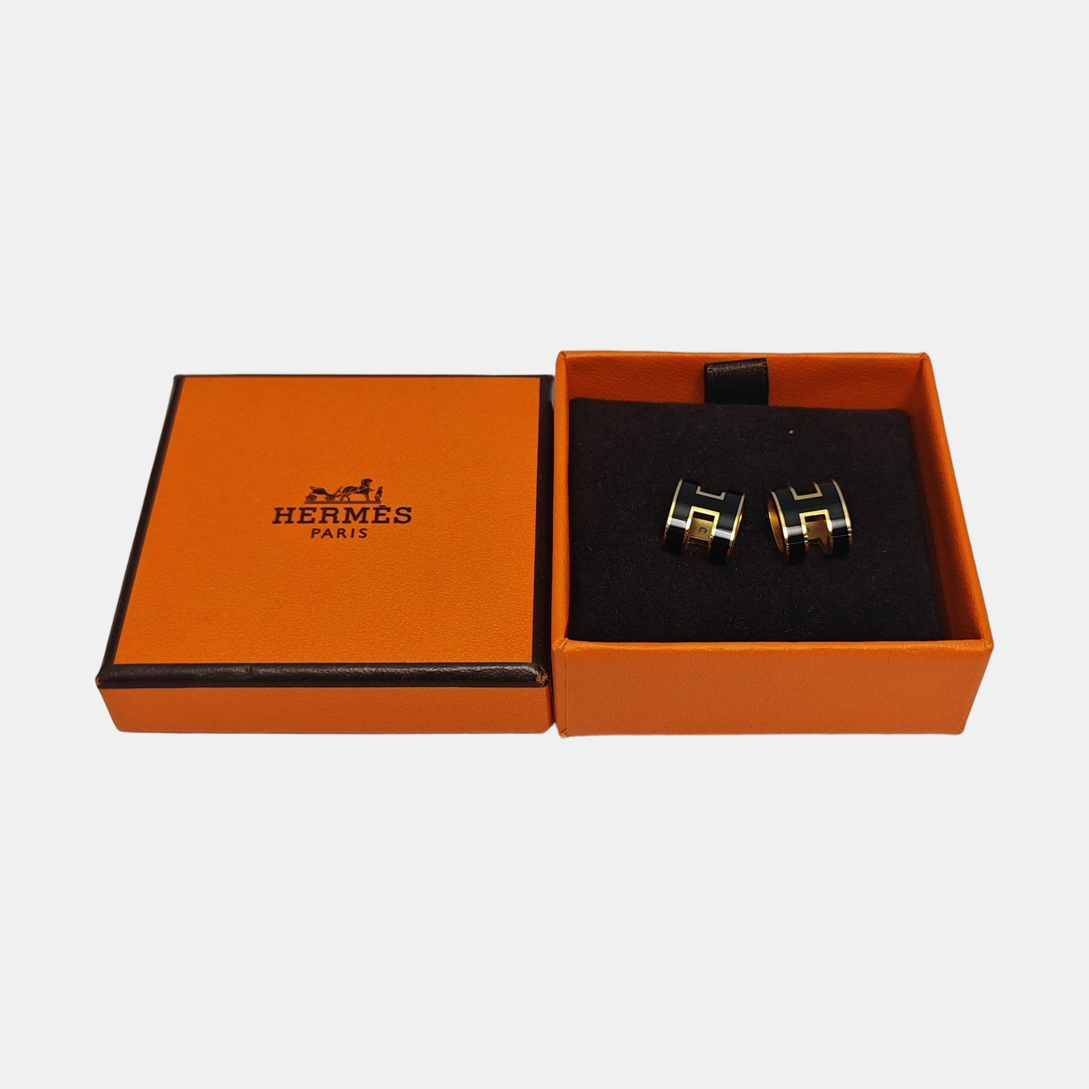 Pop H Metal Gold Stud Earrings