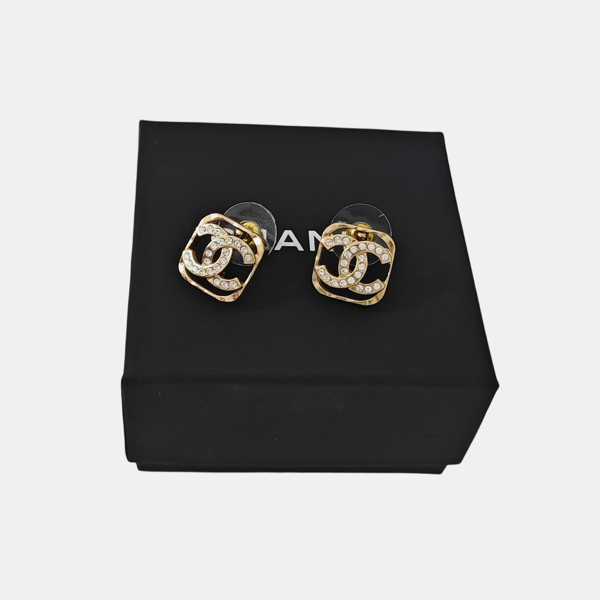 Metal Gold Stud Earrings
