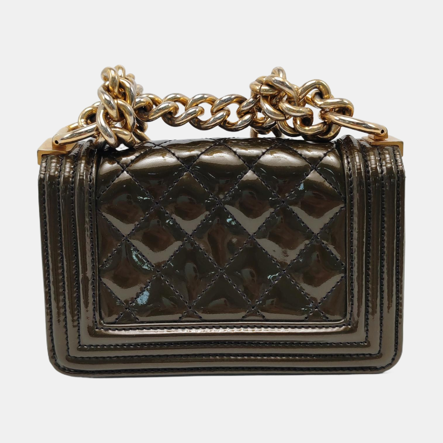 Authenticated pre-owned  BOY CHANEL Quilted Patent Leather Green - Shoulder Bag at Looply