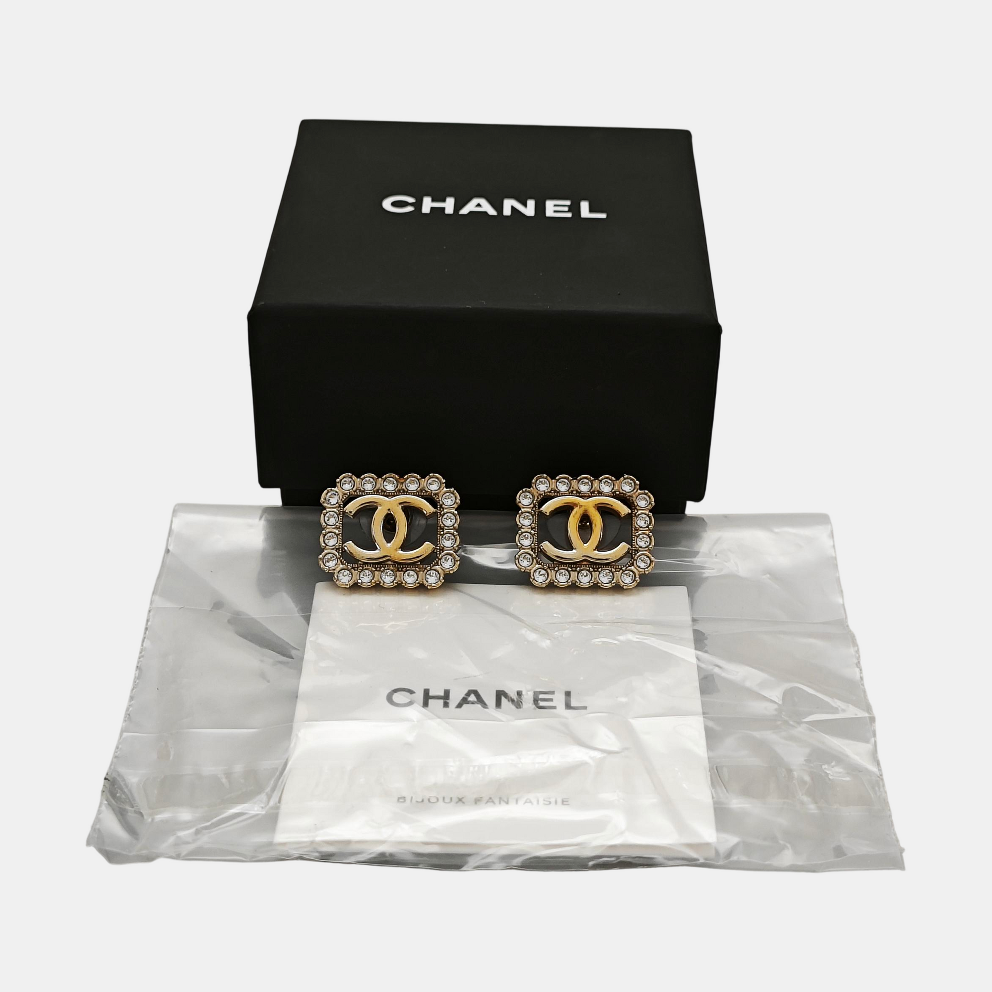 Metal Gold Stud Earrings