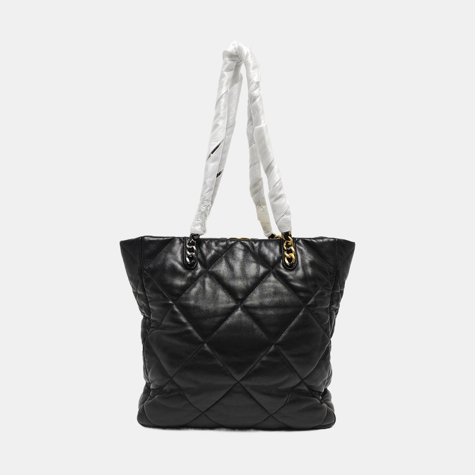 CHANEL 19 Large Quilted Lambskin Black