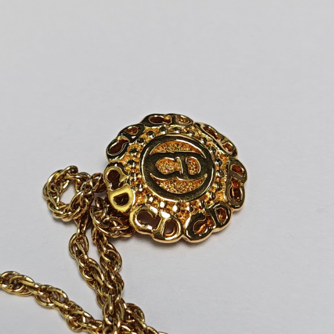 Twist Round Metal Gold Necklace
