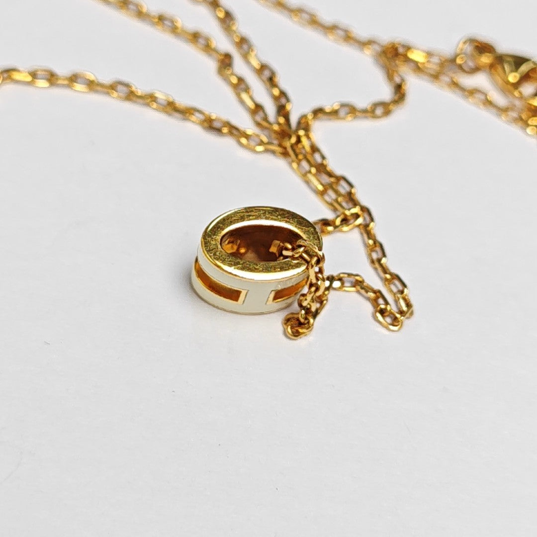 Pop H Metal Gold Necklace