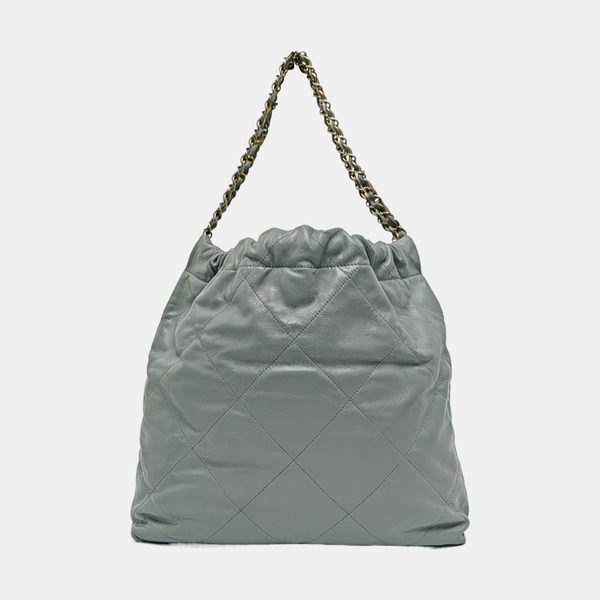 CHANEL 22 Medium Quilted Calfskin Green