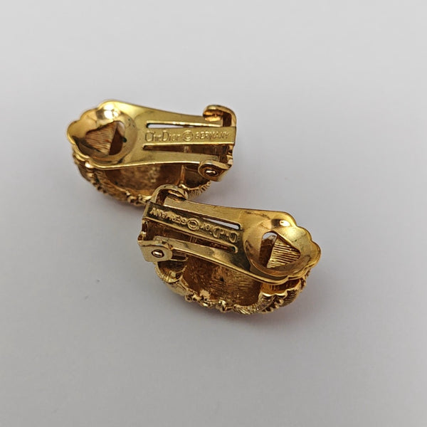 Twist Round Metal Gold Clip On Earrings