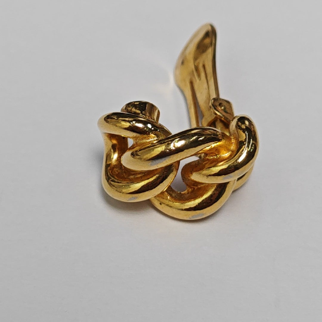 Twist Round Metal Gold Clip On Earrings