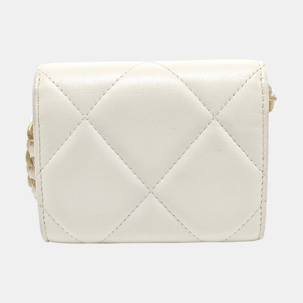 Authenticated pre-owned  CHANEL 19 Quilted Lambskin White - Shoulder Bag at Looply