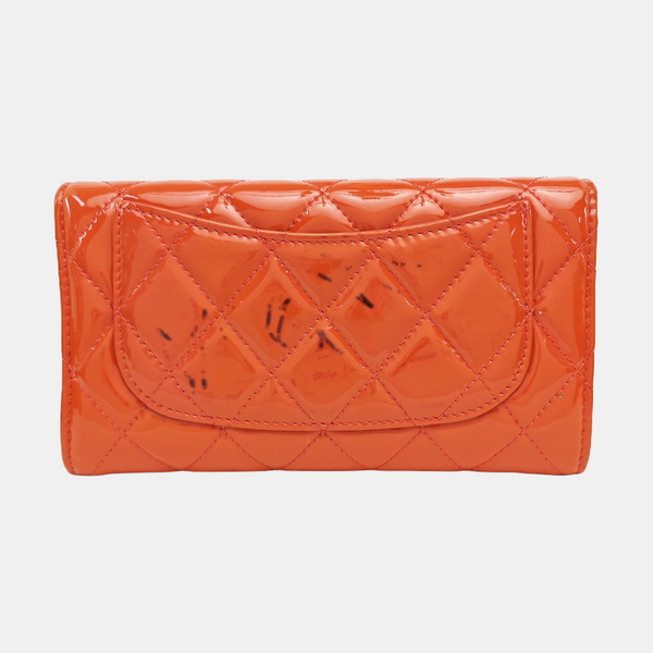 CLASSIC FLAP Mini Quilted Patent Leather Orange Wallet