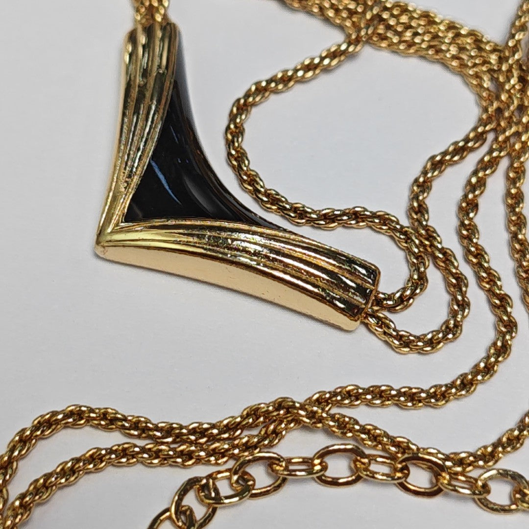 Twist Round Metal Gold Necklace