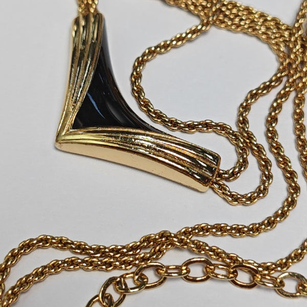 Twist Round Metal Gold Necklace
