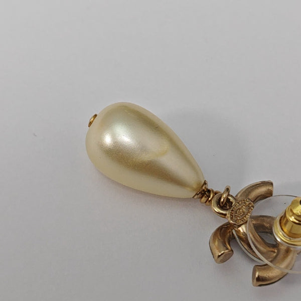 Metal Silver Stud Earrings
