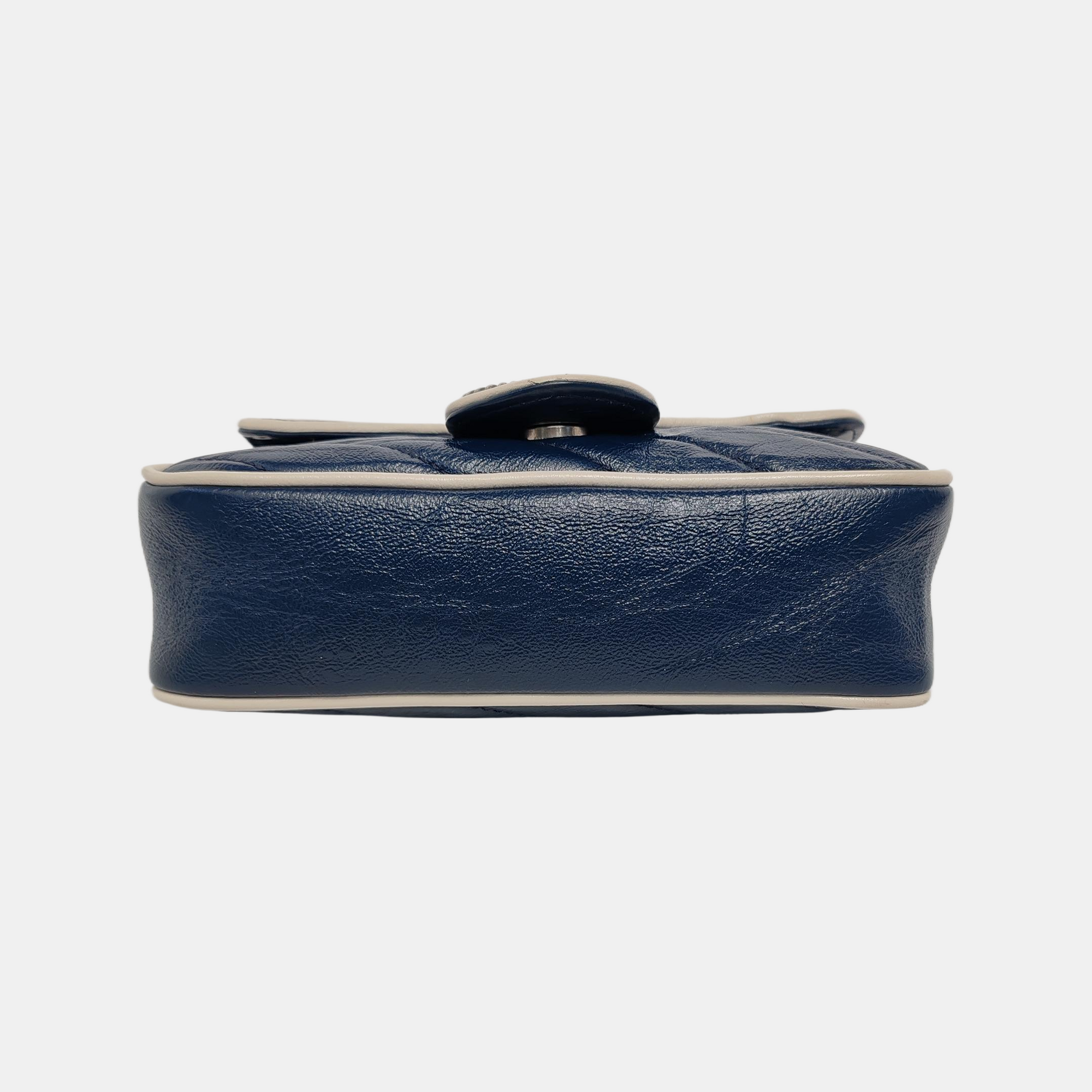 Authenticated pre-owned  GG Marmont Super Mini Quilted Calfskin Blue - Crossbody Bag at Looply