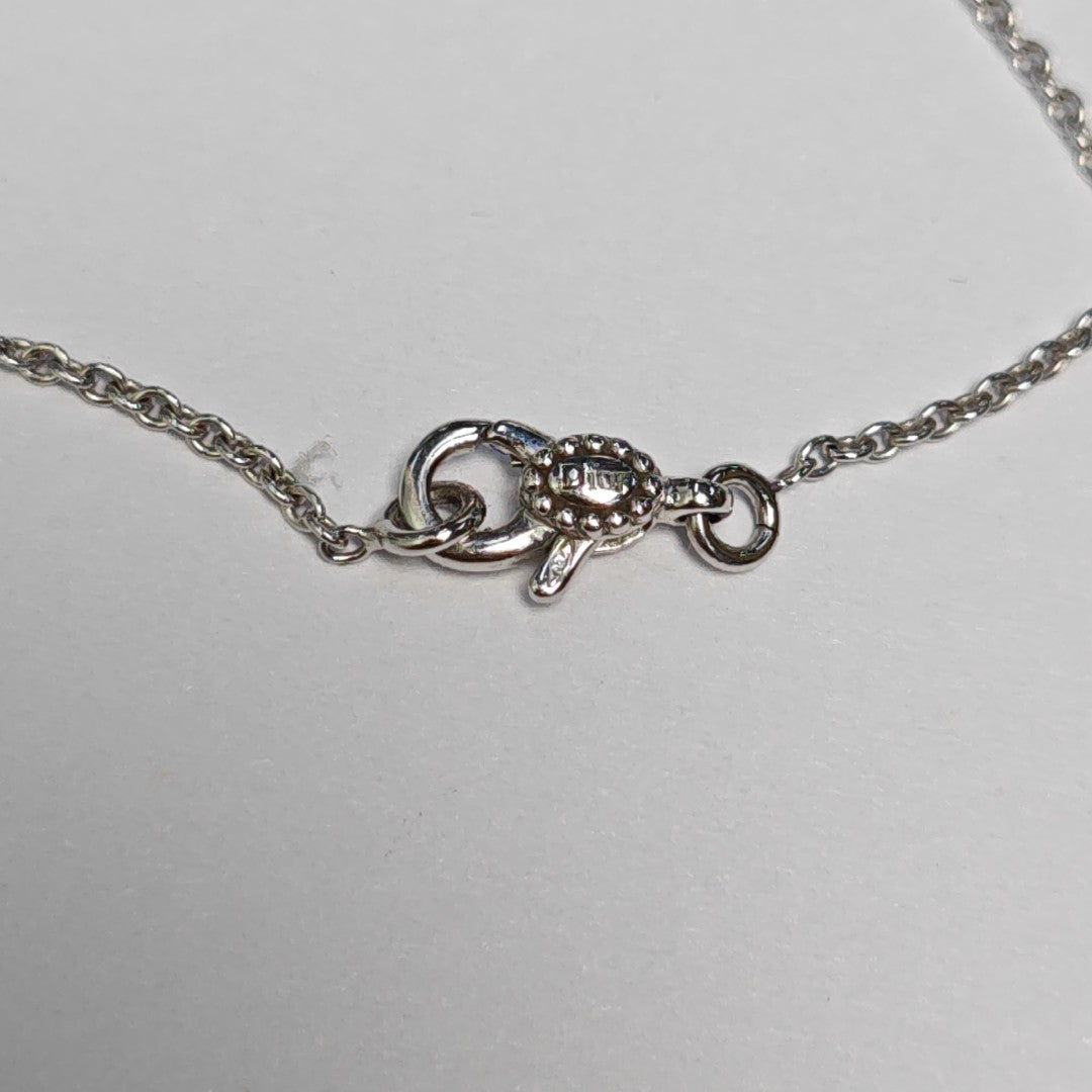 Rose Des Vents 18k White Gold Silver Necklace