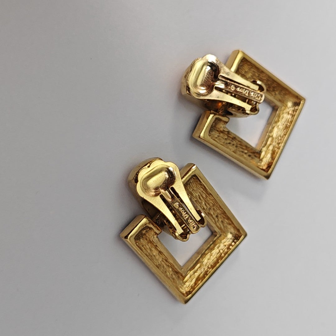 Metal Black Clip On Earrings