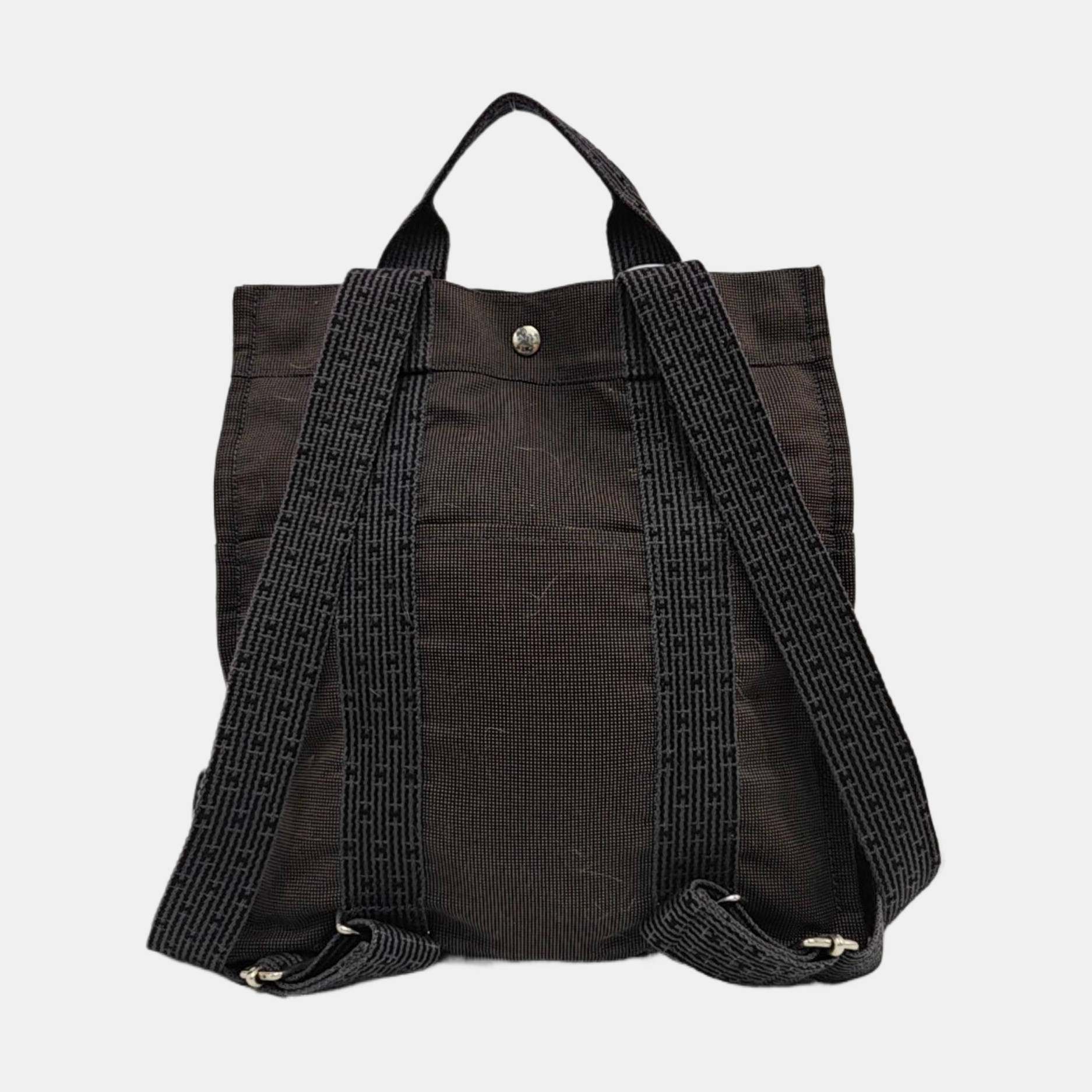 Her Line 31 Canvas Gray