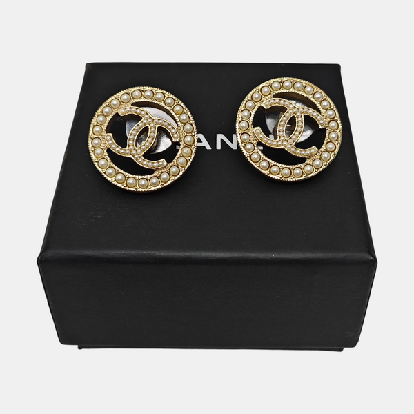 Metal Gold Stud Earrings
