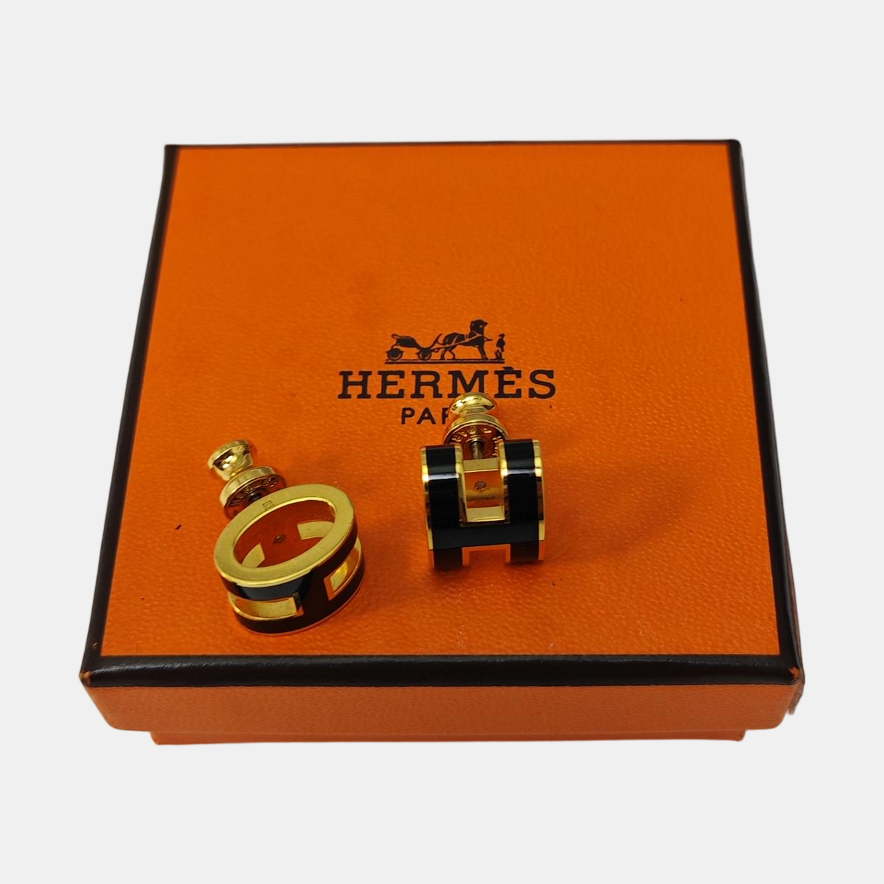 Pop H Metal Black Stud Earrings
