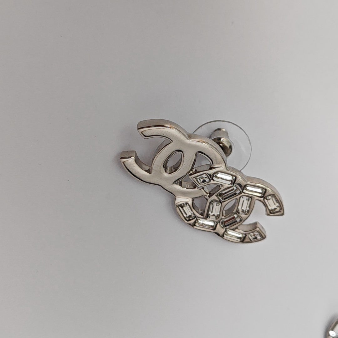 Metal Silver Stud Earrings