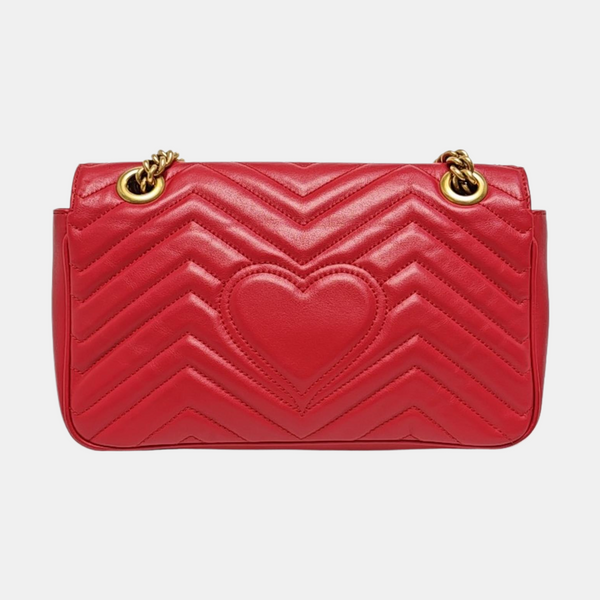 Authenticated pre-owned  GG Marmont Medium Quilted Calfskin Red - Shoulder Bag at Looply