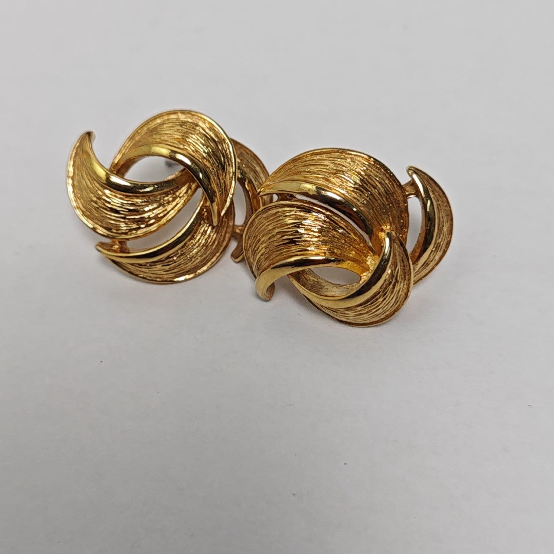 Metal Gold Stud Earrings