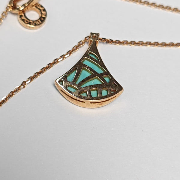 DIVAS' DREAM 18k Rose Gold Blue Necklace