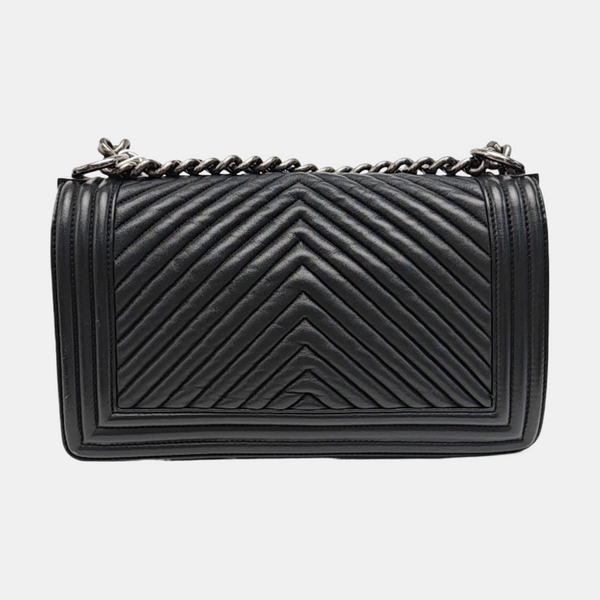 BOY CHANEL Medium Chevron Lambskin Black