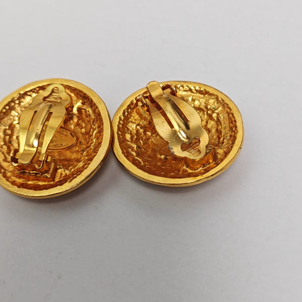 Pendientes de clip de metal dorado vintage