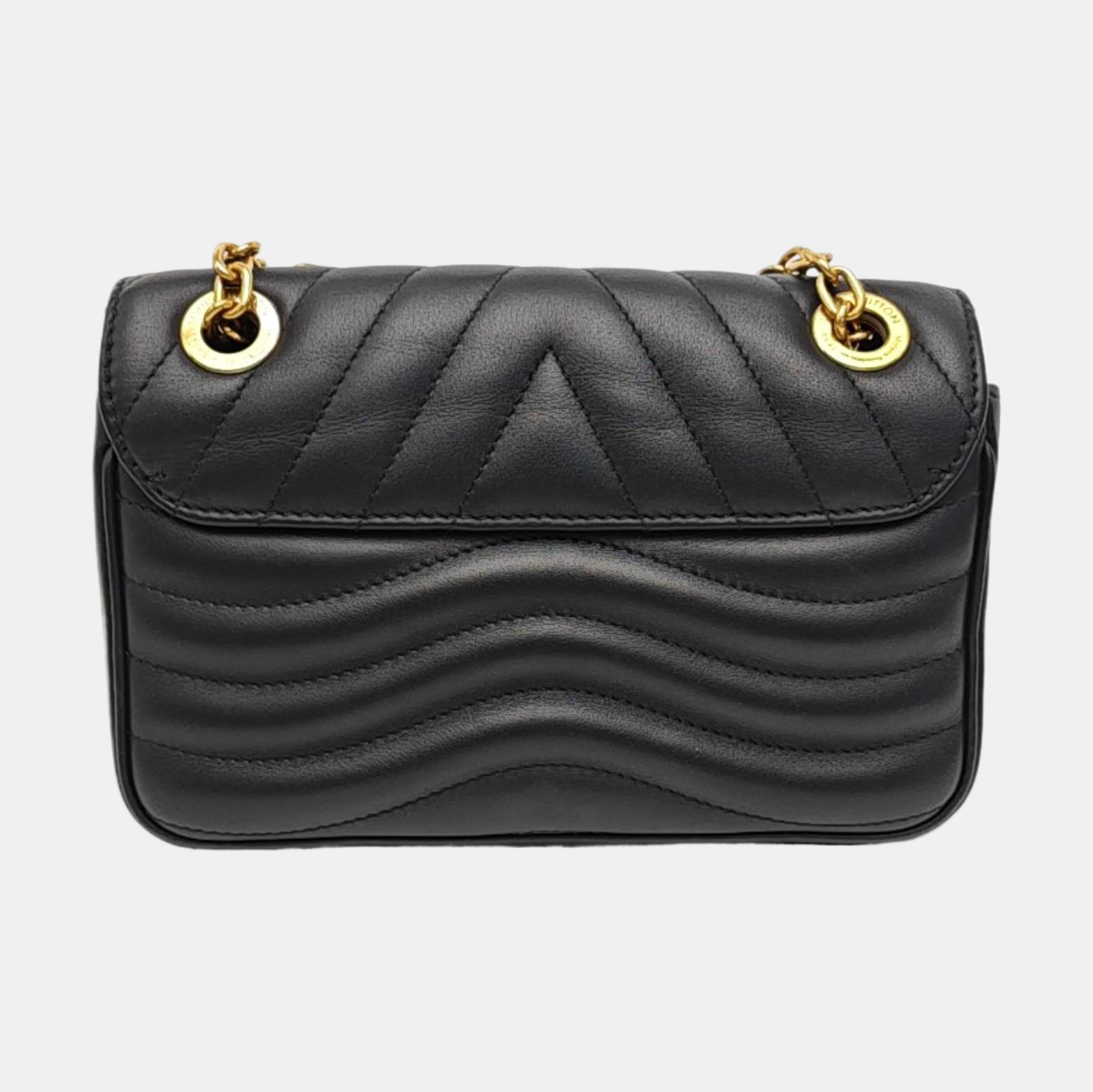 NEW WAVE PM Quilted Calfskin Black