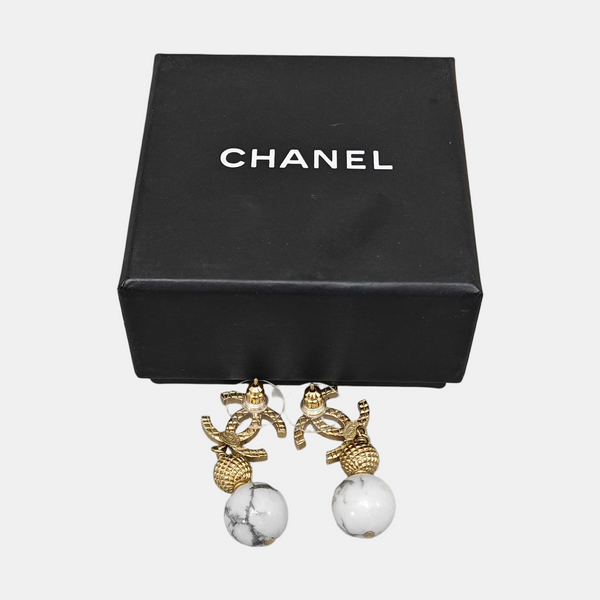 Metal Gold Stud Earrings