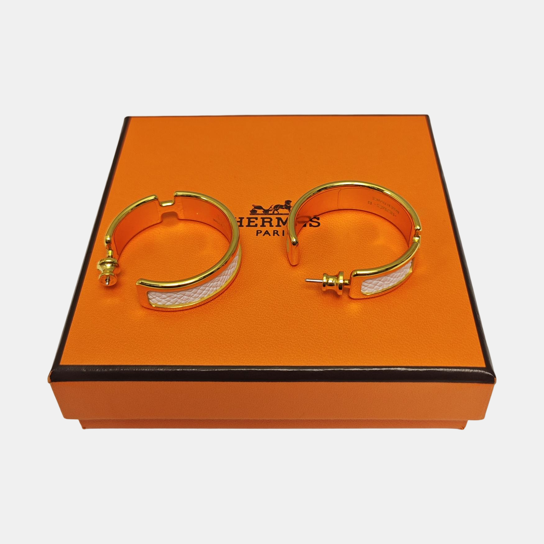 Metal Gold Earrings