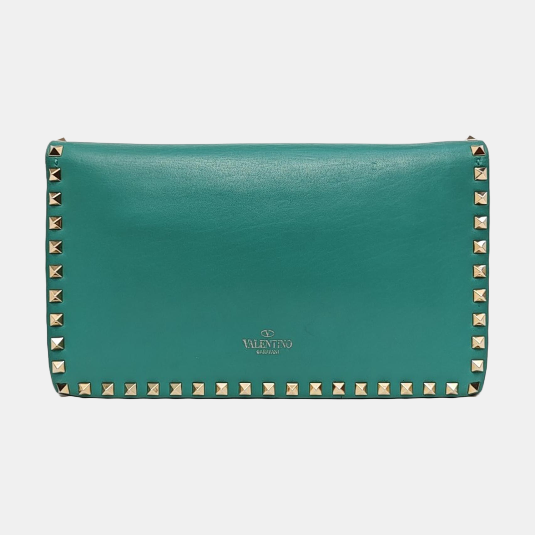 Authenticated pre-owned  Rockstud Lambskin Green - Clutch at Looply