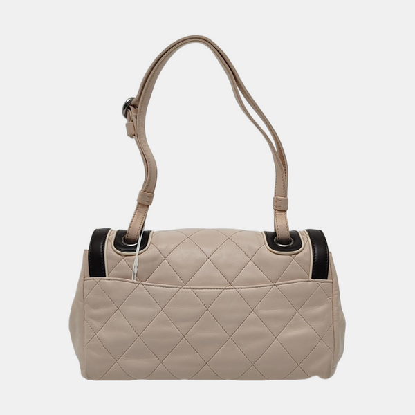 Authenticated pre-owned  2.55 Quilted Lambskin Beige - Shoulder Bag at Looply