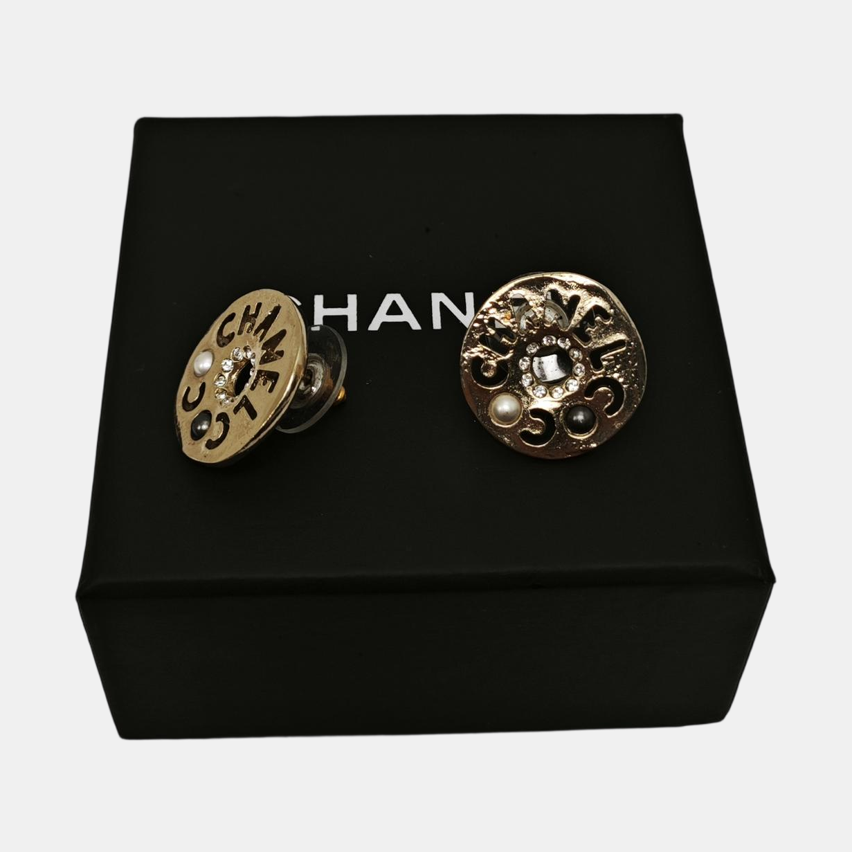 Metal Gold Stud Earrings